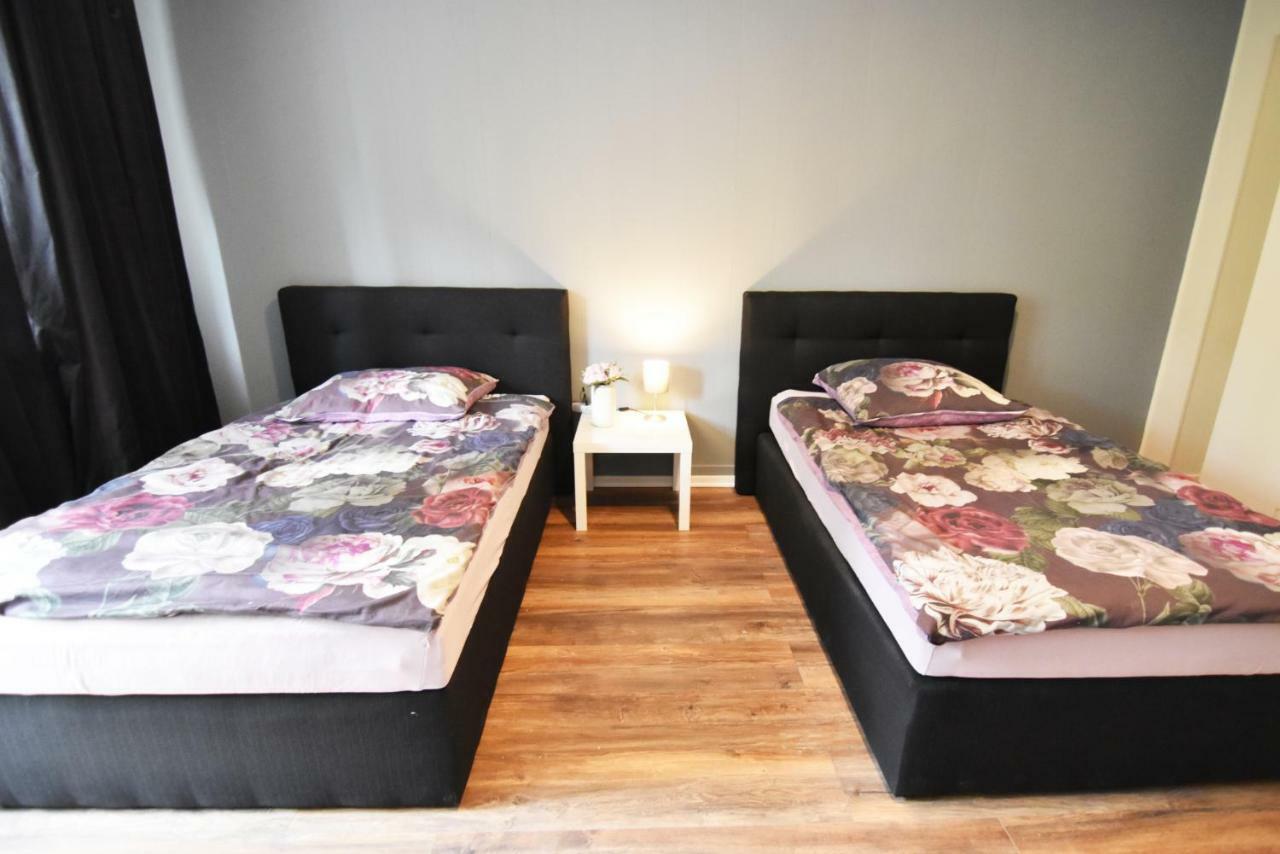 Appartamento Dorya Am Ring Colonia Esterno foto